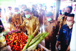 1 Doni Serang Tinjau Pasar Lama Kota Serang 3