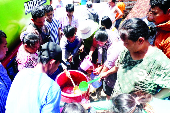 Doni Serang Berebut Air Bersih 3