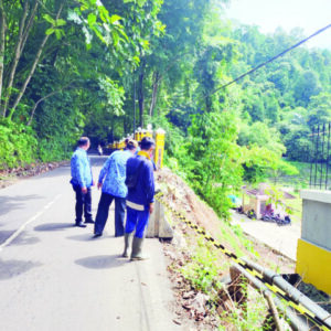 1 BUKIT HARUS DIPANGKAS 2