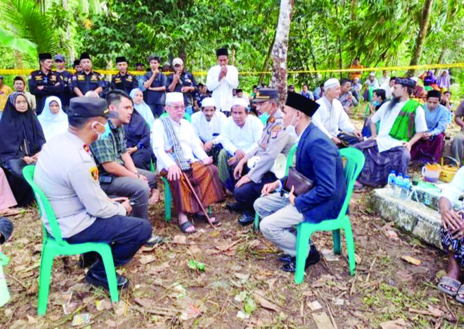 1 MAKAM SANTRI DIBONGKAR 3