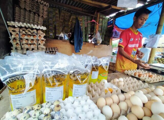 Minyakita Langka Di Pasar Rau Kota Serang