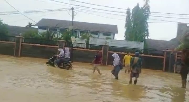 3 BANJIR BOJONEGARA