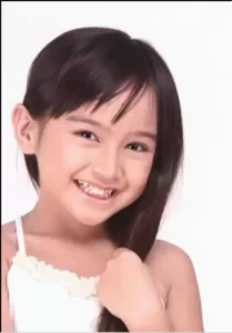 Salshabilla Adriani Waktu kecil 