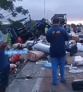 Telah terjadi kecelakaan beruntun di jalan Tol Semarang Solo pada 14 April 2023