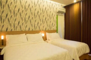 3. deMira Hotel Gubeng Surabaya