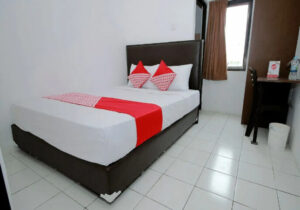 Hotel Murah Terbaik Super OYO 1678 Jati Exclusive Homestay