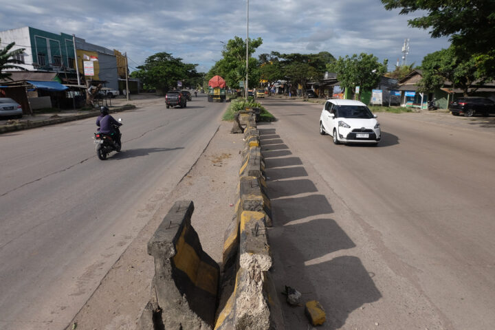 Doni Cilegon Antisipasi Kecelakaan dan Kepadatan Arus Mudik Sejumlah U Turn JLS Ditutup Beton 3