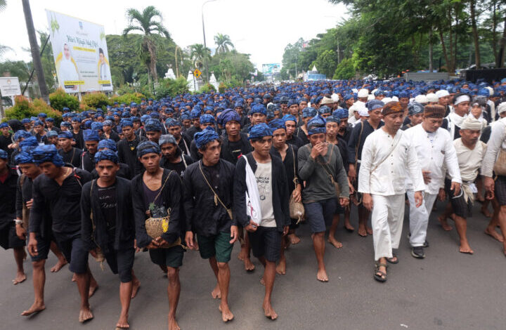 1224 Suku Baduy Datangi Gedung Negara Banten