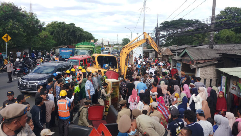 Doni Serang Dianggap Meresahkan THM Kalodran Kot Serang Dirobohkan 7