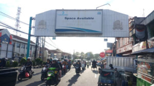 Doni Serang Iklan Bilboard Penyumbang PAD Kota Serang 2