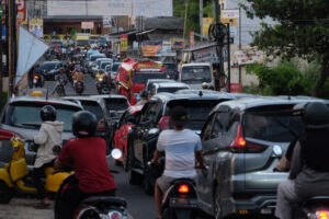 Doni Serang Jalan Kolonel TB Suwandi Kota Serang Macet 3