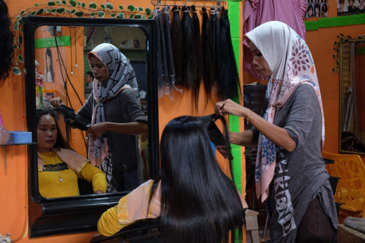 Doni Serang Pengusaha Salon Rau Ngeluh Sepinya Pelanggan Jelang Lebaran 1