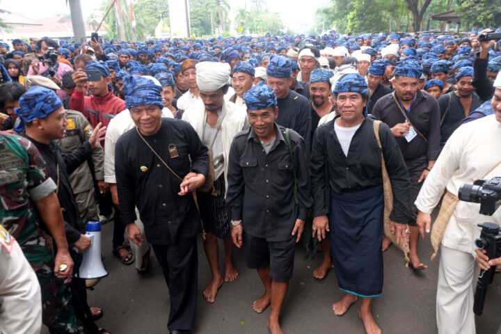 Doni Serang Pj Gubernur Banten Al Muktabar Sambut Ribuan Suku Baduy 1