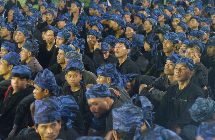 Ribuan Suku Baduy Hening Saat Ritual Prosesi Seba Baduy