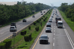 Doni Serang Tol Tangerang Merak Arah Jakarta Ramai Lancar 1