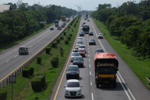 Doni Serang Tol Tangerang Merak KM 72 Arah Jakarta Padat 1