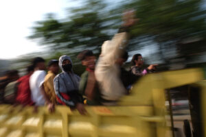 Doni Serang Truk Muatan Orang Saat Libur Lebaran Marak 1