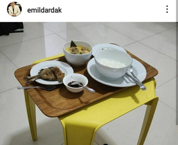 Makanan berbuka Wagub Jatim Emil Dardak
