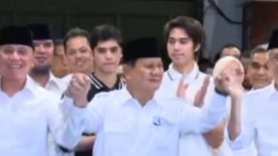 Mantan Ketua Umum PSSI Iwan Bule bergabung bersama Partai Gerakan Indonesia Raya atau Gerindra. Iwan Bule rela ditempatkan dimanapun demi Partai Gerindra.