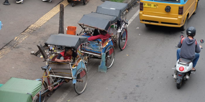 Tukang becak di Kota Serang