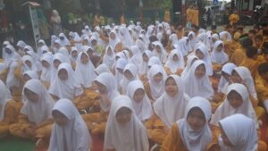 Siswa SDN 1 Saruni Kecamatan Majasari Kabupaten Pandeglang mengikuti kegiatan Ramadhan 1444 H