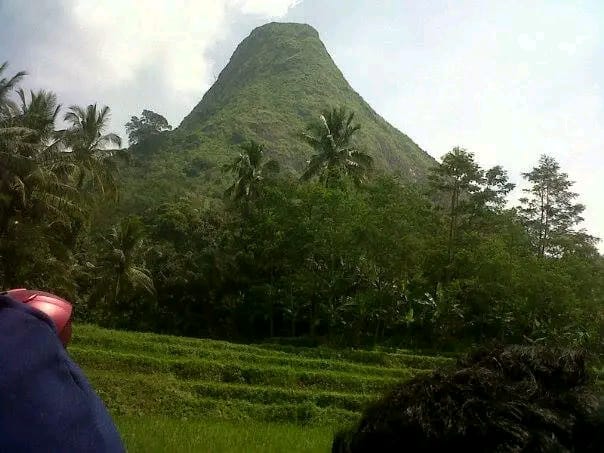 Gunung Aseupan di Banten