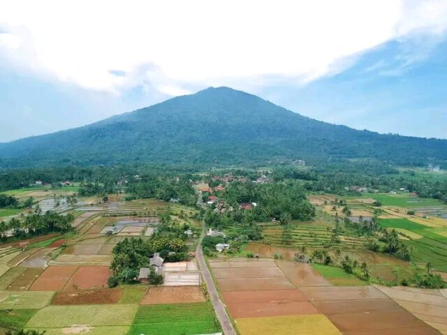 Gunung Pulosari