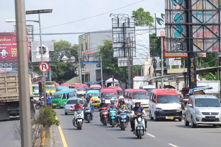 Doni Serang Angkot Ngetem Jadi Pemicu Kemacetan 1