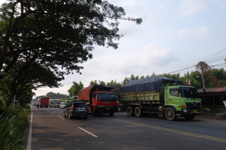 Doni Serang Kembali Marak Truk Parlir Liar 3