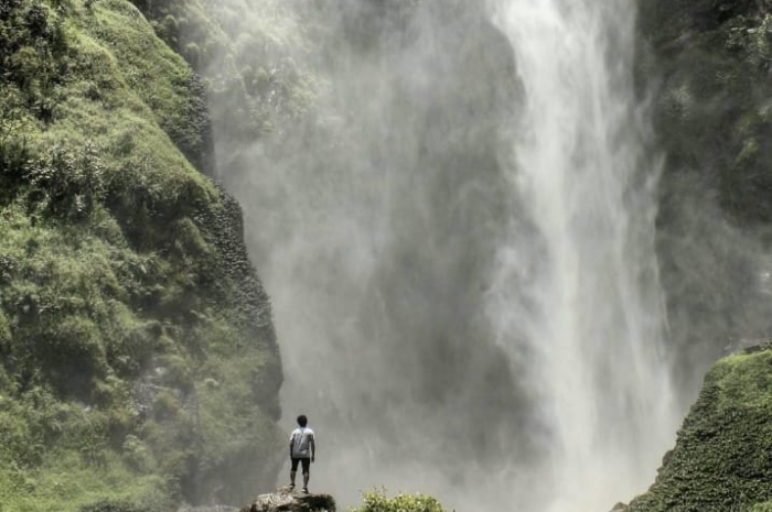 air terjun sipiso-piso