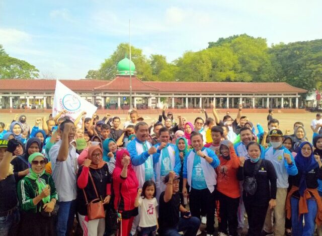 Walikota Syafrudin dan Wakil Walikota Serang Subadri Ushuludin menghadiri perayaan Mayday atau hari buruh sedunia tingkat Kota Serang 2023 di Alun-alun Barat.
