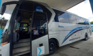 jadwal bus DAMRI