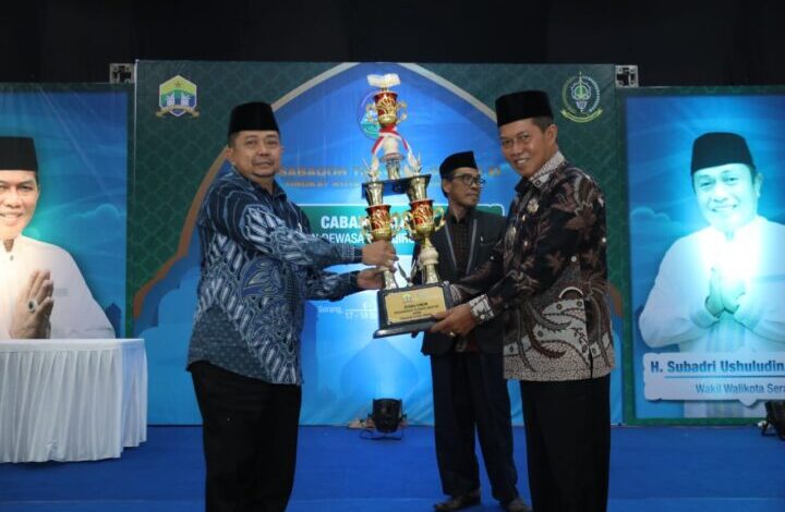 Walikota Serang Syafrudin meminta Kota Serang meningkatkan prestasinya di MTQ Tingkat Provinsi Banten 2023. Kota Serang gudangnya qori-qoriah berprestasi.