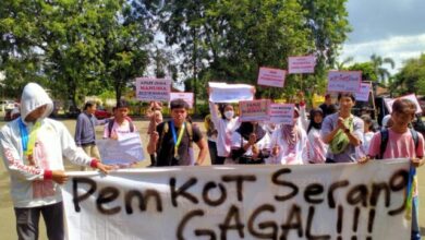 Belasan Atlet Kota Serang Demo Tagih Bonus Porprov V Banten