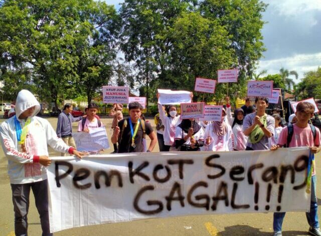 Belasan Atlet Kota Serang Demo Tagih Bonus Porprov V Banten