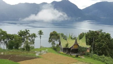 Mengenal Surga Dunia Danau Maninjau Sumatera Barat