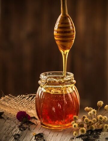 Manfaat madu untuk kecantikan kulit wajah. (Pixabay/Daria Yakovleva)