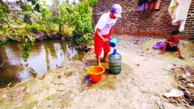 Akibat kekeringan puluhan warga sulit dapatkan air bersih