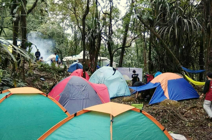Potret tempat camping di Pandeglang-Gunung Pulo Sari