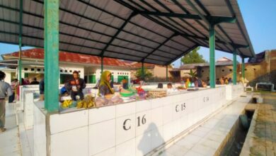 Pasar Banjarsari Kota Serang mulai dioperasikan kembali