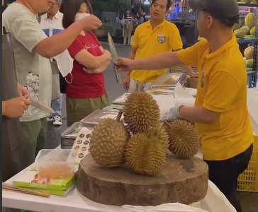 Festival durian di Kemang dan Serang