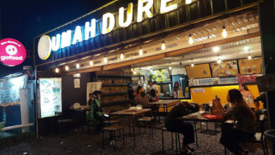 Tempat makan durian paling nikmat di Manado