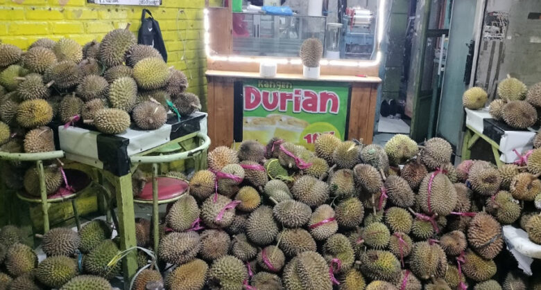 tempat makan durian di Mojokerto