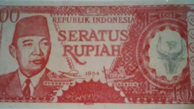 uang kertas kuno Rp100 gambar Presiden Soekarno