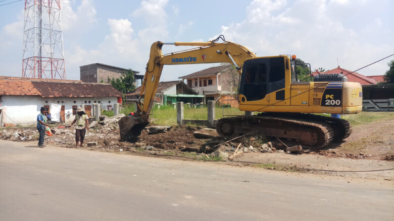 Doni Serang Jalan Raya Petir Kota Serang Diperlebar 1