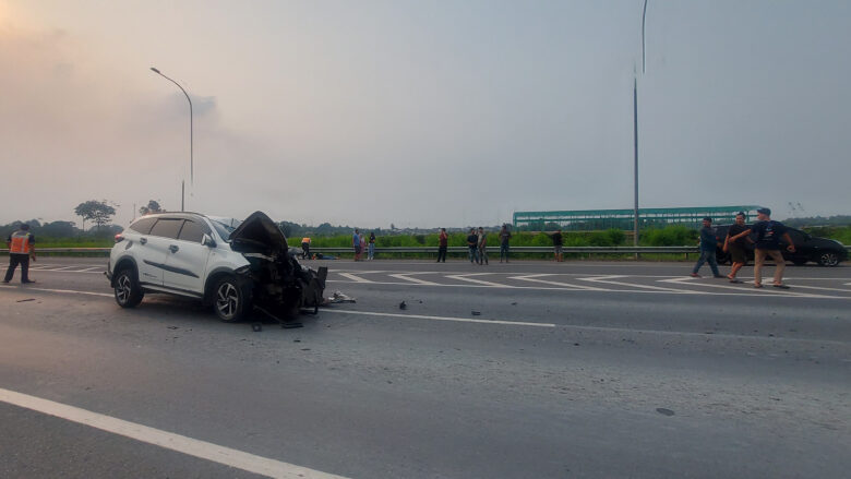 Doni Serang Kecelakaan Mobil di Tol Tangerang Merak 1