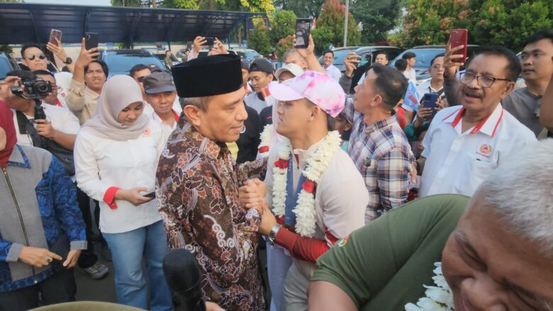 Wakil Ketua I KONI Banten Roni Alfanto Sambut Rizky Juniansyah di Serang Banten