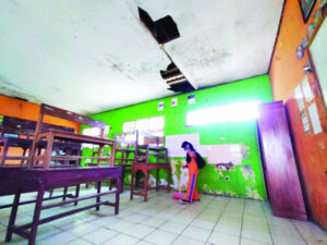 8 Tahun Lebih SDN Suci Rusak Berat