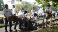 Lanjutkan Bhakti Pada Negeri, Krakatau Steel Group Bersih-bersih Lingkungan Sekitar Cilegon