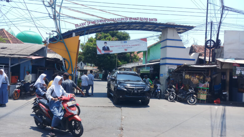 Doni Serang Cat Gerbang Minapolitan Pontang Kabupaten Serang Mulai Pudar 1